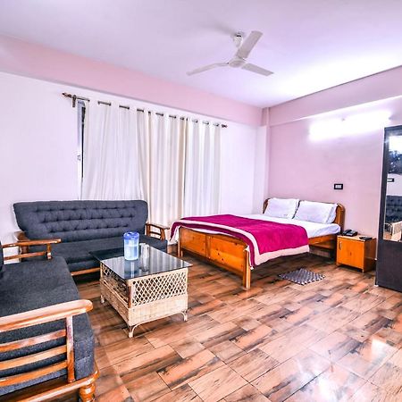 Hotel Aashiyana Калимпонг Екстериор снимка